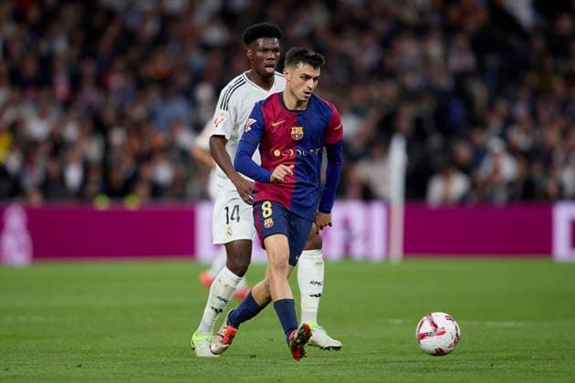 October 27, 2024, Madrid, Madrid, Spain: Pedri of FC Barcelona, Barca and Aurelien Tchouameni of Real Madrid CF during La Liga football match between Real Madrid CF v FC Barcelona at Santiago Bernabeu Stadium in Madrid, Spain, October 26, 2024 Madrid Spain - ZUMAa206 20241027_zsp_a206_015 Copyright: xRubenxAlbarranx