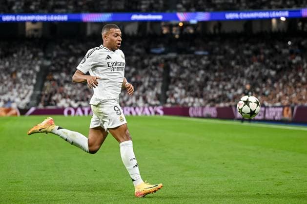 Kylian Mbappe Real Madrid CF controls the Ball during the UEFA Champions League 2024 25 League Phase MD3 match between Real Madrid C F and Borussia Dortmund at Estadio Santiago BernabÃ u on October 22, 2024 in Madrid, Spain not used in POL SRB CRO FRA GBR NED ITA USA Defodi 541 REABVB20241022 195 Defodi-541 not used in POL SRB CRO FRA GBR NED ITA USA