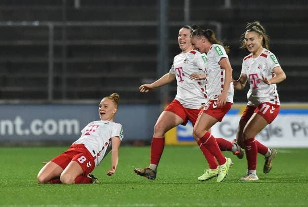 Soccer Google Pixel Womens Bundesliga Season 2024 2025 8 Matchday 1 FC Köln Bayer 04 Leverkusen on 01 11 2024 at Franz Kremer Stadium in Cologne Goal celebration to 1 1 by Laura Vogt 1 FC Köln , links DFB regulations prohibit any use of photographs as image sequences and or quasi video Nordrhein Westfalen Germany