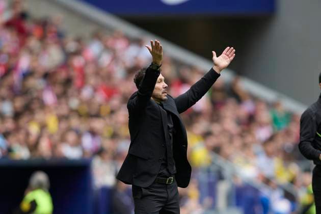 Diego Pablo Simeone, head coach Atletico de Madrid gestures during the LaLiga match between AtlÃ tico Madrid and UD Las Palmas at Civitas Metropolitano on November 3, 2024 in Madrid, Spain Photo by Manu Reino DeFodi Images not used in POL SRB CRO FRA GBR NED ITA USA Defodi 071 ATMLPA20241103 033 Defodi-071 not used in POL SRB CRO FRA GBR NED ITA USA