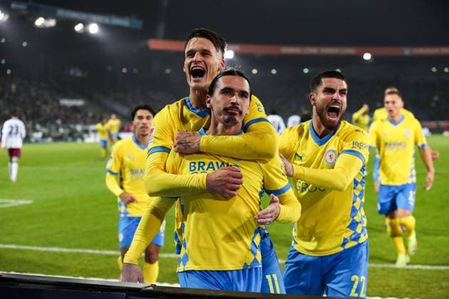 Goalscorer Rayan Philippe Eintracht Braunschweig,9 scores to 3 0 with Fabio Di Michele Sanchez Eintracht Braunschweig,22 and Levente Levi Szabo Eintracht Braunschweig,11 2 Soccer Bundesliga Season 2024 2025 Eintracht Braunschweig vs Hamburger SV at Eintracht Stadium in Braunschweig Action,Soccer,Man,Men,Germany,08 11 2024