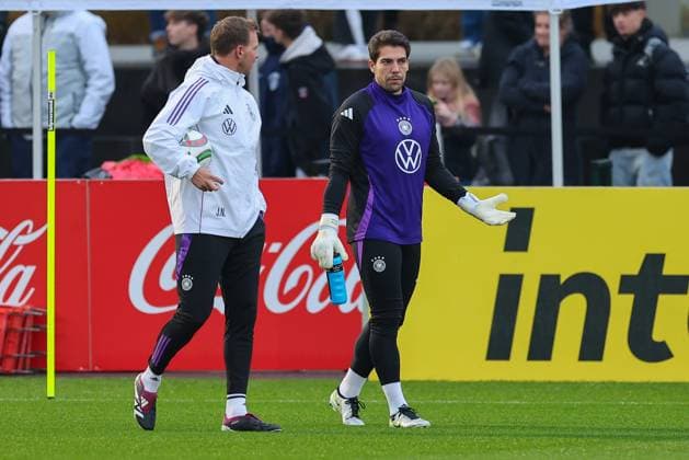 Soccer, national coach Julian Nagelsmann left and goalkeeper Stefan Ortega Moreno right, training of the German national soccer team on Frankfurt am Main, 11 11 2024 at the DFB Campus Frankfurt am Main DFB Campus Hessen Germany