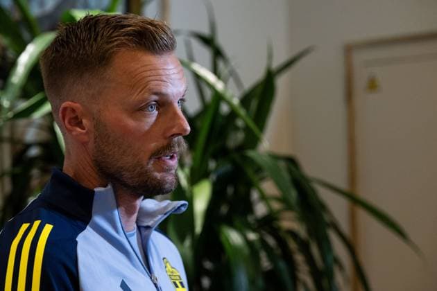 241113 Assistant coach Sebastian Larsson of the Swedish men s football national team in mixed zone after a training session on November 13, 2024 in Marbella Photo Emma Wallskog BILDBYRAN COP 320 EW0458 fotboll football soccer fotball nations league uefa nations league träning practice training sverige sweden sverige a bbeng  Copyright: EMMAxWALLSKOG BB241113EW077