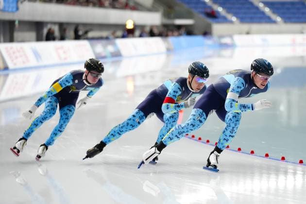 Kazakhstan team group, Mannschaftsbild, Totale NOVEMBER 15, 2024 - Speed skating, Eisschnelllauf : 2025 ISU Four Continents speedskating championships Mens Team Sprint at YS Arena Hachinohe in Aomori, Japan. Noxthirdxpartyxsales (273383579)