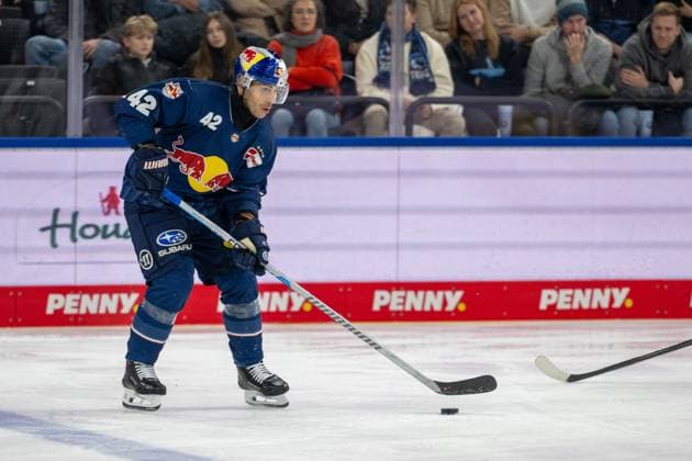 Yasin Ehlitz 42 EHC Red Bull Muenchen , EHC Red Bull Muenchen vs Straubing Tigers, PENNY DEL, Main Round, Matchday 16, 15 11 2024 Muenchen Bayern Germany Copyright: xkolbert-press UlrichxGamelx