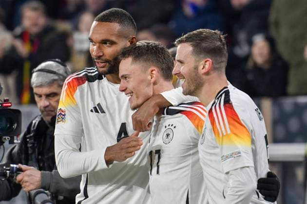 Florian Wirtz Germany 17 celebrates after scoring 4 0 with Jonathan Tah Germany 4 Pascal Gross Germany 5 16 11 2024 Football UEFA Nations League Germany vs Bosnia and Herzegovina, Europa Park Stadion, Freiburg, Baden Württemberg Germany Copyright: xpepphotox xHorstxMauelshagenx pep00321, pep_20241116_hm_2121