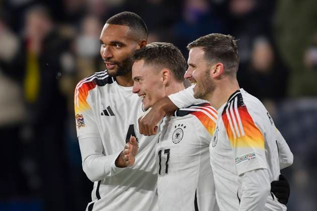 Florian Wirtz Germany 17 celebrates after scoring 4 0 with Jonathan Tah Germany 4 Pascal Gross Germany 5 16 11 2024 Football UEFA Nations League Germany vs Bosnia and Herzegovina, Europa Park Stadion, Freiburg, Baden Württemberg Germany Copyright: xpepphotox xHorstxMauelshagenx pep00321, pep_20241116_hm_2122