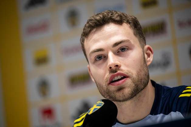 241118 Gabriel Gudmundsson of the Swedish men s national football team during a press conference on November 18, 2024 in Stockholm Photo Maxim ThorÃ BILDBYRAN kod MT MT0698 fotboll football soccer fotball nations league uefa nations league träning practice training sverige sweden sverige a bbeng  Copyright: MAXIMxTHORE BB241118MT052