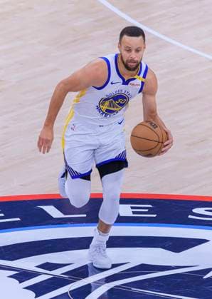 November 18, 2024, Inglewood, California, USA: Stephen Curry 30 of the Golden State Warriors with the ball during their regular season NBA, Basketball Herren, USA game against the Los Angeles Clippers on Monday November 18, 2024 at Intuit Dome Arena in Inglewood, California. Clippers defeat Warriors, 102-99. JAVIER ROJAS PI Inglewood USA - ZUMAp124 20241118_zaa_p124_063 Copyright: xJavierxRojasx