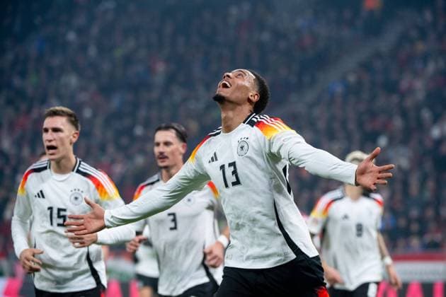 Felix Nmecha Germany, 13 , Nico Schlotterbeck Germany, 15 , Robin Koch Germany, 03 celebrate the goal for 0 1, HUN, Hungary HUN vs Germany GER , Football international, UEFA Nations League, League A, Season 2024 2025, Matchday 6, 19 11 2024 HUN, Hungary HUN vs Germany GER , Football international, UEFA Nations League, League A, Season 2024 2025, Matchday 6, 19 11 2024 Budapest Copyright: xEibner-Pressefoto Memmlerx EP_MMR