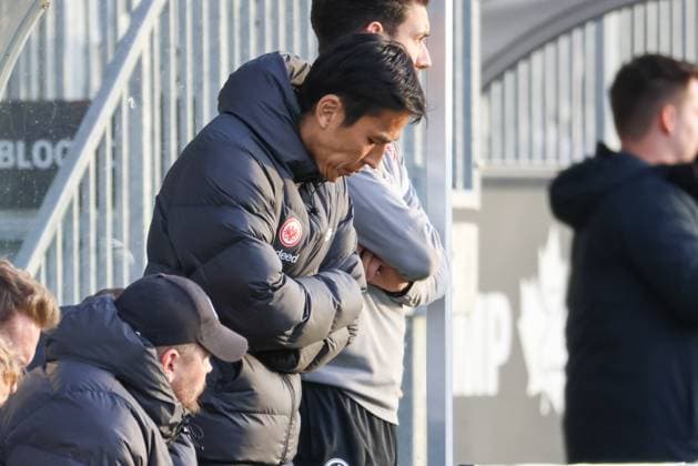 24 11 2024, xusrbx, Fußball Regionalliga Suedwest, Eintracht Frankfurt U21 Stuttgarter Kickers emspor, Makoto Hasebe Co Eintracht Frankfurt , Mitte , DFL DFB REGULATIONS PROHIBIT ANY USE OF PHOTOGRAPHS as IMAGE SEQUENCES and or QUASI VIDEO Dreieich