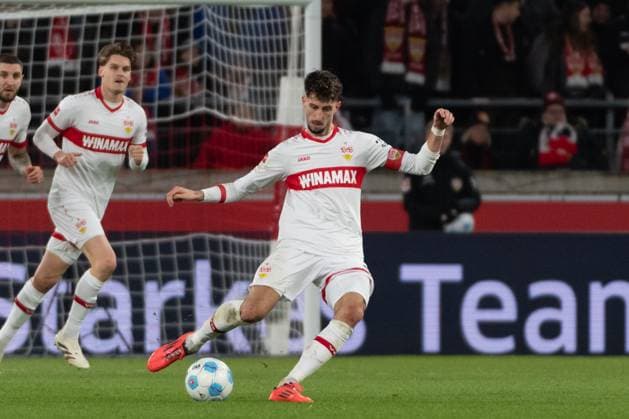 Atakan Karazor VfB Stuttgart, 16 GER, VfB Stuttgart vs 1 FC Union Berlin, Football, Men, 1 Bundesliga, Matchday 13, Season 2024 2025, 06 12 2024, DFL DFB REGULATIONS PROHIBIT ANY USE OF PHOTOGRAPHS AS IMAGE SEQUENCES AND OR QUASI VIDEO, GER, VfB Stuttgart vs 1 FC Union Berlin, Football, Men, 1 Bundesliga, Matchday 13, Season 2024 2025, 06 12 2024 Stuttgart Copyright: xEibner-Pressefoto WolfgangxFrankx EP_WFK