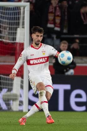 Atakan Karazor VfB Stuttgart, 16 GER, VfB Stuttgart vs 1 FC Union Berlin, Football, Men, 1 Bundesliga, Matchday 13, Season 2024 2025, 06 12 2024, DFL DFB REGULATIONS PROHIBIT ANY USE OF PHOTOGRAPHS AS IMAGE SEQUENCES AND OR QUASI VIDEO, GER, VfB Stuttgart vs 1 FC Union Berlin, Football, Men, 1 Bundesliga, Matchday 13, Season 2024 2025, 06 12 2024 Stuttgart Copyright: xEibner-Pressefoto WolfgangxFrankx EP_WFK
