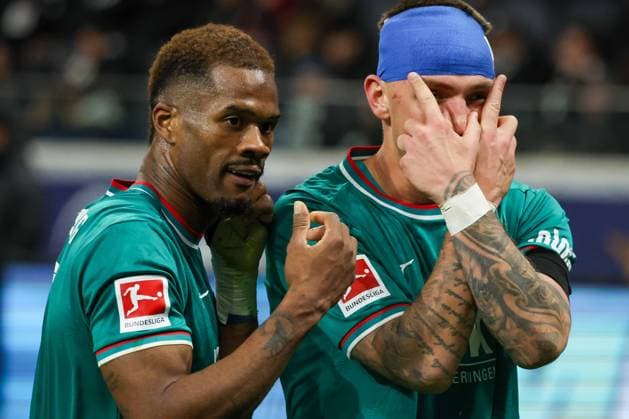Goal celebration by Phillip Tietz 21 FC Augsburg , Eintracht Frankfurt vs FC Augsburg, Soccer, 1 Bundesliga, 13 Matchday, 07 12 2024 DFB regulations prohibit any use of photographs as image sequences and or quasi video Frankfurt Hessen Germany Copyright: xkolbert-press MartinxAgüerax