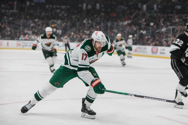 December 7, 2024, Los Angeles, California, USA: MARCUS FOLIGNO of the NHL, Eishockey Herren, USA s Minnesota Wild skates after the puck during a game against the Los Angeles Kings at Crypto.com Arena in Los Angeles, California on December 7, 2024 Los Angeles USA - ZUMAc239 20241207_zsp_c239_002 Copyright: xAlexxCavex