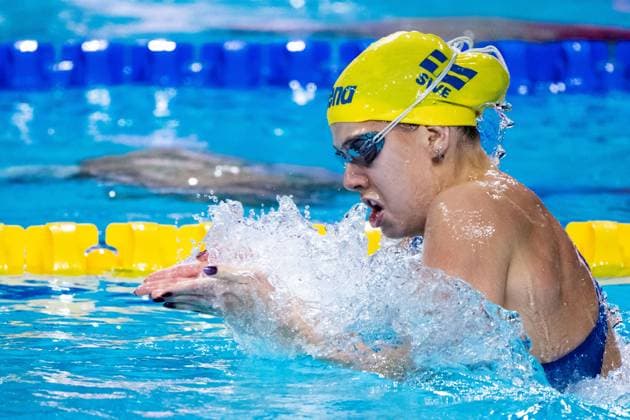 241211 Olivia Klint Ipsa of Sweden competes in women™s 100 meter breaststroke swimming heats during day 2 of the 2024 World Aquatics Short Course Swimming Championships on December 11, 2024 in Budapest Photo Emma Wallskog BILDBYRAN COP 320 EW0467 bbeng swimming swimming svomming 2024 world aquatics short course swimming championships kortbane vm sim vm vm kortbana  Copyright: EMMAxWALLSKOG BB241211EW011
