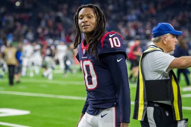 NFL, American Football Herren, USA 2018: Titans vs Texans NOV 26 November 26, 2018: Houston Texans wide receiver DeAndre Hopkins (10) leaves the field after an NFL football game between the Tennessee Titans and the Houston Texans at NRG Stadium in Houston, TX. The Texans won the game 34 to 17...Trask Smith CSM Houston TX U.S. EDITORIAL USE ONLY Copyright: xx ZUMA-20181126_zaf_c04_324.jpg TraskxSmithx csmphototwo467655