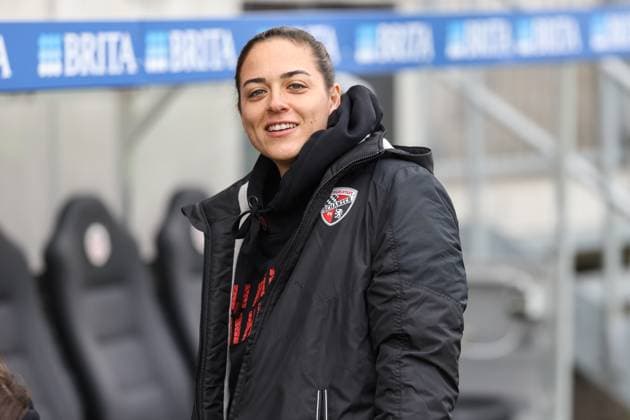 3 Liga SV Wehen Wiesbaden FC Ingolstadt 04 in a good mood Head coach Sabrina Wittmann FCI before the match 3 Liga FC Ingolstadt 04 Season 2024 2025 SV Wehen Wiesbaden