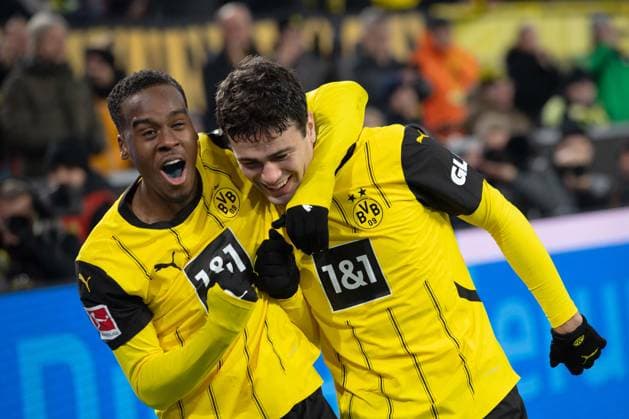 Giovanni REYNA DO cheers after his goal to 1 0 with Jamie GITTENS DO , cheer, jubeln, Freude, cheers, Fussball 1 Bundesliga, 14 Spieltag, Borussia Dortmund DO TSG 1899 Hoffenheim 1899 1 1 am 15 12 2024 in Dortmund Germany DFL regulations prohibit any use of photographs as image sequences and or quasi video Â