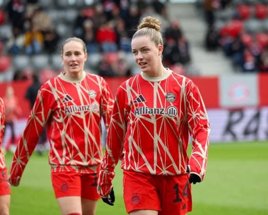 Alara Sehitler FC Bayern Muenchen, 14 warming up before the game, with Sydney Lohmann FC Bayern Muenchen, 12 , GER, FC Bayern Muenchen vs 1 FFC Turbine Potsdam, Football, Google Pixel Womens Bundesliga, Matchday 12, Season 2024 2025, 15 12 2024, DFB REGULATES PROHIBIT ANY USE OF PHOTOGRAPHS AS IMAGE SEQUENCES AND OR QUASI VIDEO, GER, FC Bayern Muenchen vs 1 FFC Turbine Potsdam, Football, Google Pixel Womens Bundesliga, Matchday 12, Season 2024 2025, 15 12 2024 Muenchen Copyright: xEibner-Pressefoto JennixMaulx EP_JML