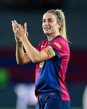 Barcelona, Spain, December 18th 2024: Alexia Putellas (11 FC Barcelona, Barca thanks the supporters during the UEFA Womens Champions League football match between FC Barcelona and Manchester City at the Estadi Olimpic Lluis Companys in Barcelona, Spain (Judit Cartiel SPP) Copyright: xJuditxCartielx xSPPx spp-en-JuCaSp-JUCA2627