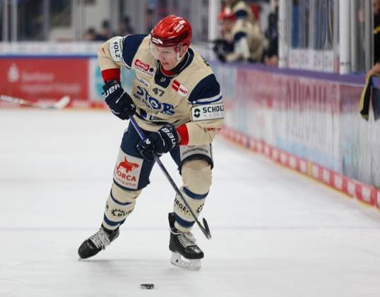 Alexander Karachun Schwenninger Wild Wings, 47 , GER, ERC Ingolstadt vs Schwenninger Wild Wings, Ice Hockey, Penny DEL, Matchday 28, Season 2024 2025, 20 12 2024, GER, ERC Ingolstadt vs Schwenninger Wild Wings, Ice Hockey, Penny DEL, Matchday 28, Season 2024 2025, 20 12 2024 Ingolstadt Copyright: xEibner-Pressefoto JennixMaulx EP_JML