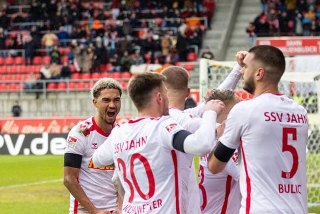 22 12 2024, Soccer, GER, Season, 2 Liga, Season 2024 2025, 17 Matchday, SSV Jahn Regensburg SV Darmstadt 98 Cheering after the 1 0 by Kai Pröger SSV Jahn Regensburg DFL REGULATIONS PROHIBIT ANY USE OF PHOTOGRAPHS AS IMAGE SEQUENCES AND OR QUASI VIDEO Regensburg Bayern Germany Jahnstadion Regensburg
