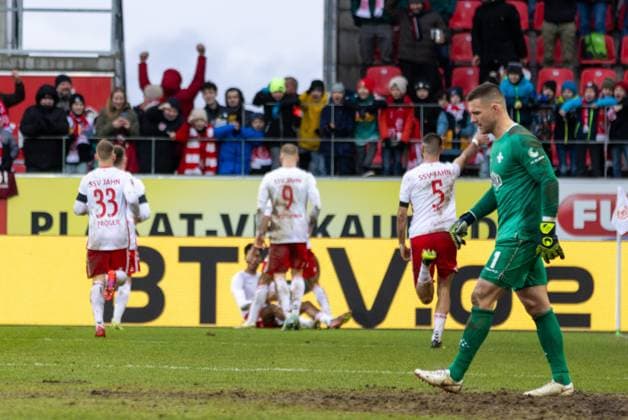 22 12 2024, Soccer, GER, Season, 2 Liga, Season 2024 2025, Matchday 17, SSV Jahn Regensburg SV Darmstadt 98 Cheering after the 2 0 for Regensburg by Noah Ganaus DFL REGULATIONS PROHIBIT ANY USE OF PHOTOGRAPHS AS IMAGE SEQUENCES AND OR QUASI VIDEO Regensburg Bayern Germany Jahnstadion Regensburg