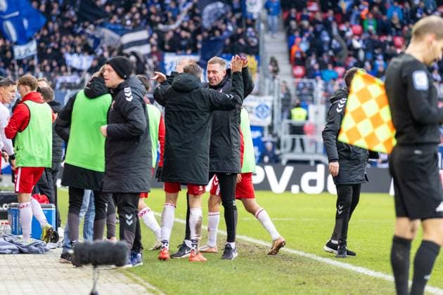 22 12 2024, Soccer, GER, Season, 2 Liga, Season 2024 2025, Matchday 17, SSV Jahn Regensburg SV Darmstadt 98 Cheering after the 2 0 for Regensburg by Noah Ganaus DFL REGULATIONS PROHIBIT ANY USE OF PHOTOGRAPHS AS IMAGE SEQUENCES AND OR QUASI VIDEO Regensburg Bayern Germany Jahnstadion Regensburg