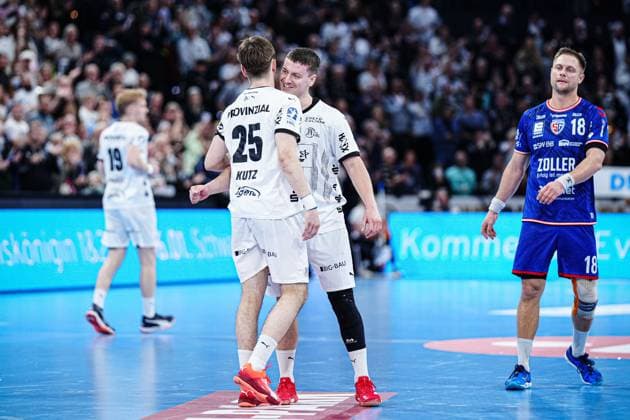 THW Kiel jubilant after victory end of match GER, THW Kiel vs SG BBM Bietigheim, Handball, Bundesliga, Matchday, 16, Season 2024 2025, 22 12 2024 GER, THW Kiel vs SG BBM Bietigheim, Handball, Bundesliga, Matchday, 16, Season 2024 2025, 22 12 2024 Kiel Copyright: xEibner-Pressefoto MarcelxvonxFehrnx EP_MFN