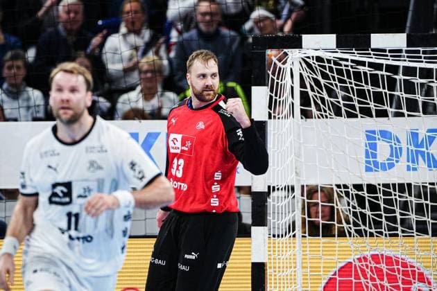 Cheering after Andreas Wolffs save THW Kiel, 33 GER, THW Kiel vs SG BBM Bietigheim, Handball, Bundesliga, Matchday, 16, Season 2024 2025, 22 12 2024 GER, THW Kiel vs SG BBM Bietigheim, Handball, Bundesliga, Matchday, 16, Season 2024 2025, 22 12 2024 Kiel Copyright: xEibner-Pressefoto MarcelxvonxFehrnx EP_MFN