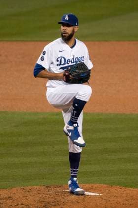 Los Angeles Dodgers starting pitcher David Price (33) throws during a MLB, Baseball Herren, USA game against the Arizona Diamondbacks, Tuesday, May 18, 2021, in Los Angeles, CA. The Dodgers defeated the Diamondbacks 9-1. (Jon Endow Image of Los Angeles CA United States EDITORIAL USE ONLY Copyright: xImagexofxSportx JonxEndowx iosphotos244011