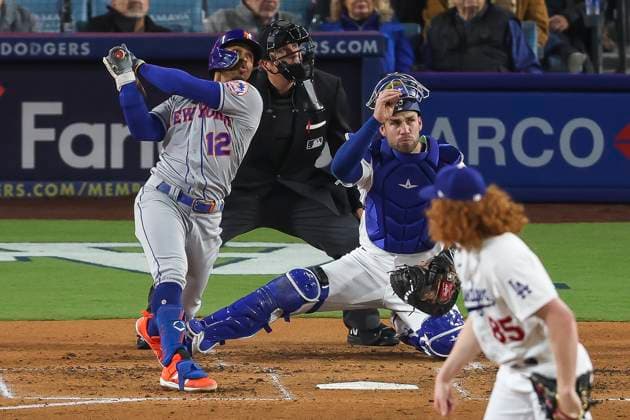 New York Mets shortstop Francisco Lindor (12) bats during a MLB, Baseball Herren, USA regular season game between the Los Angeles Dodgers and New York Mets, Monday, April 18, 2023 in Los Angeles, CA. The Mets defeated the Dodgers 8-6. (Brandon Sloter Image of Los Angeles CA United States EDITORIAL USE ONLY Copyright: xImagexofxSportx BrandonxSloterx iosphotos294064