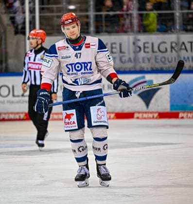 Alexander Karachun Schwenninger Wild Wings, 47 is served after conceding the 1 0 GER, Fischtown Pinguins Bremerhaven vs Schwenninger Wild Wings, Ice Hockey, DEL, Matchday 34, Season 2024 2025, 05 01 2025 GER, Fischtown Pinguins Bremerhaven vs Schwenninger Wild Wings, Ice Hockey, DEL, Matchday 34, Season 2024 2025, 05 01 2025 Bremerhaven Copyright: xEibner-Pressefoto JasminxWagnerx EP_EER