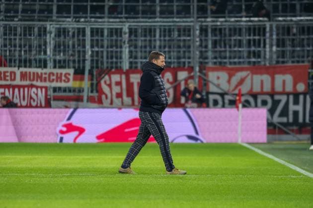 Max Eberl FC Bayern Muenchen, Sports Director leaves the pitch, AUT, FC Red Bull Salzburg vs FC Bayern Muenchen, Football, Test match, 2024 2025 season, 06 01 2025, AUT, FC Red Bull Salzburg vs FC Bayern Muenchen, Football, Test match, 2024 2025 season, 06 01 2025 Wals near Salzburg Copyright: xEibner-Pressefoto JennixMaulx EP_JML