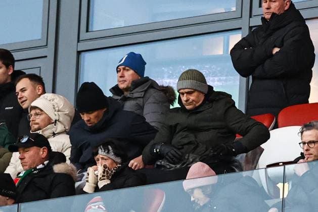 Geschäftsführer Profifussball Clemens Fritz (Werder Bremen) und Geschaeftsfuehrer Klaus Filbry (Werder Bremen) - 1. Fussball Bundesliga Saison 2024-2025 Punktspiel RB Leipzig vs. Werder Bremen in der Red Bull Arena in Leipzig - Fussball,Deutschland,Mann,Männer,12.01.2025