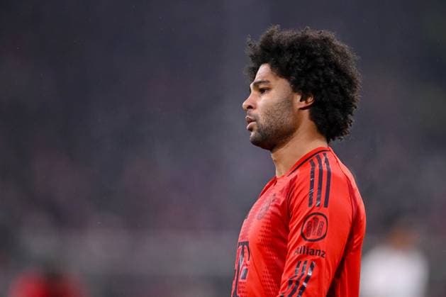 Serge Gnabry FC Bayern Muenchen Looks on during the Bundesliga match between FC Bayern München and TSG 1899 Hoffenheim, Allianz Arena on January 15, 2025 in Munich, Germany Photo by Harry Langer DeFodi Images Serge Gnabry FC Bayern Muenchen Looks on during the Bundesliga match between FC Bayern München and TSG 1899 Hoffenheim at Allianz Arena on January 15, 2025 in Munich, Germany Photo by Harry Langer DeFodi Images DFL regulations prohibit any use of photographs as image sequences and or quasi video Defodi 541 FCBTSG20250115 481 Defodi-541 DFL regulations prohibit any use of photographs as image sequences and or quasi-video.