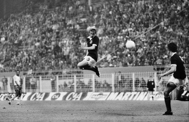 Football - 1974 World Cup - First Round, Group Two: Scotland 2 Zaire 0 Scotland s Denis Law at Westfalenstadion, Dortmund, West Germany.
