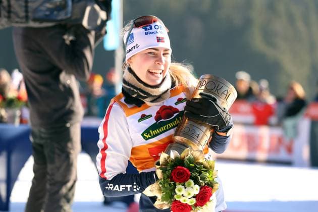 Schonach, Germany January 17 19, 2024 FIS Nordic Combined World Cup Schonach 2025 In the picture winner Ida Marie Hagen Norway holds the Black Forest Cup at the award ceremony Baden Württemberg Copyright: xFotostandx xHettichx