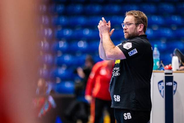 Steffen Birkner HSG Blomberg Lippe, Coach applauds GER, HSG Blomberg Lippe GER vs KGHM MKS Zaglebie Lubin POL , Handball, EHF European League Women, Group Phase, 26 01 2025 GER, HSG Blomberg Lippe GER vs KGHM MKS Zaglebie Lubin POL , Handball, EHF European League Women, Group Phase, 26 01 2025 Blomberg Copyright: xEibner-Pressefoto JanxRollingerx EP_JSK