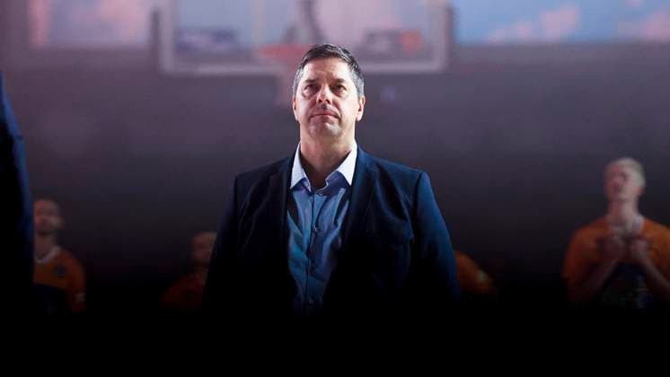 In the picture Head Coach Sasa Filipovski Wuerzburg Baskets 09 02 2025, FIT One Wuerzburg Baskets vs Rostock Seawolves, easyCredit BBL, Matchday 20, Germany, Wuerzburg, tectake Arena, Copyright: HMBxMedia xJulienxBecker