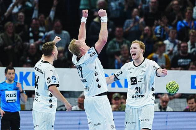 THW Kiel jubilant after victory end of match GER, THW Kiel vs SC Magdeburg, Handball, Bundesliga, Matchday, 18, Season 2024 2025, 08 02 2025 GER, THW Kiel vs SC Magdeburg, Handball, Bundesliga, Matchday, 18, Season 2024 2025, 08 02 2025 Kiel Copyright: xEibner-Pressefoto MarcelxvonxFehrnx EP_MFN