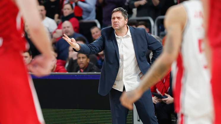 In the picture Head Coach Sasa Filipovski Wuerzburg Baskets , amazement 12 02 2025, Bamberg Baskets vs FIT One Wuerzburg Baskets, easyCredit BBL, Matchday 21, Germany, Bamberg, Brose Arena Bamberg, Copyright: HMBxMedia xJulienxBecker