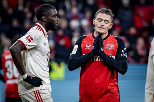 1 Bundesliga, Bayer 04 Leverkusen FC Bayern Munich, 15 02 2025 Florian Wirtz Bayer 04 Leverkusen, 10 cant believe his missed chance in stoppage time Left Dayot Upamecano FC Bayern Munich, 2 Bayer 04 Leverkusen FC Bayern Munich on matchday 22 of the 1 Bundesliga on 15 02 2025 at the BayArena in Leverkusen THE DFL REGULATIONS PROHIBIT ANY USE OF PHOTOS AS PICTURE SEQUENCES AND OR QUASI VIDEO Copyright: xBEAUTIFULxSPORTS AxelxKohringx