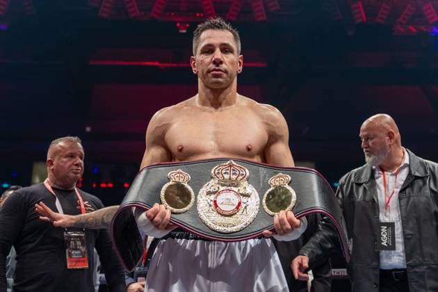 Winner, Felix Sturm, Felix Sturm Blue vs Benjamin Blindert Red , Boxing, Title Fight, Light Heavyweight, WBA Gold, 15 02 2025 Neu Ulm Baden Wuerttemberg Germany Copyright: xkolbert-press ChristianxKolbertx