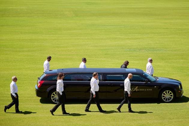Bilder des Jahres 2025, Sport 02 Februar Sport Themen der Woche KW08 Australian Football, AFL, Trauerfeier für Adam Hunter in Bunbury AFL WEST COAST EAGLES HUNTER FUNERAL, In a supplied image, a hearse carrying the casket of West Coast Eagles premiership star Adam Hunter is seen during his funeral service at Bunbury, Thursday, February 20, 2025. The 2006 premiership player died earlier this month in Bunbury, 175km south of Perth, at the age of 43. ( NO ARCHIVING, EDITORIAL USE ONLY, NO USE IN BOOKS WITHOUT CONSENT Bunbury Western Australia AUSTRALIA Copyright: xAFLxPhotosx 20250220114045705571