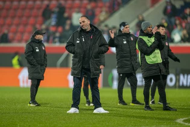 Frank Schmidt FC Heidenheim, Head Coach , is disappointed disappointed, dissatisfied negative emotions, GER, 1 FC Heidenheim vs FC Copenhagen, Football, UEFA Conference League, Play offs, second leg, Season 2024 2025, 20 02 2025, Eibner Pressefoto Sascha Walther GER, 1 FC Heidenheim vs FC Copenhagen, Football, UEFA Conference League, Play offs, second leg, Season 2024 2025, 20 02 2025 Heidenheim Copyright: xEibner-Pressefotox EP_EER