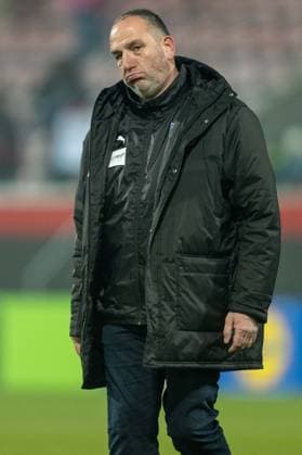 Frank Schmidt FC Heidenheim, Head Coach , is disappointed disappointed, dissatisfied negative emotions, GER, 1 FC Heidenheim vs FC Copenhagen, Football, UEFA Conference League, Play offs, second leg, Season 2024 2025, 20 02 2025, Eibner Pressefoto Sascha Walther GER, 1 FC Heidenheim vs FC Copenhagen, Football, UEFA Conference League, Play offs, second leg, Season 2024 2025, 20 02 2025 Heidenheim Copyright: xEibner-Pressefotox EP_EER