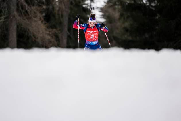 250222 Lou Jeanmonnot of France competes in women s 4 x 6 km relay during the IBU Biathlon World Championships on February 22, 2025 in Lenzerheide Photo Petter Arvidson BILDBYRAN kod PA PA0987 bbeng biathlon biathlon biathlon biathlon world championships ibu world championships biathlon world championships relay women relay  Copyright: PETTERxARVIDSON BB250222PA034