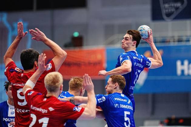 Throw Goal Miro Schluroff VfL Gummersbach, 15 GER, Handball Sport Verein Hamburg vs VfL Gummersbach, Handball, Bundesliga, Matchday 21, Season 2024 2025, 27 02 2025 GER, Handball Sport Verein Hamburg vs VfL Gummersbach, Handball, Bundesliga, Matchday 21, Season 2024 2025, 27 02 2025 Hamburg Copyright: xEibner-Pressefoto MarcelxvonxFehrnx EP_MFN